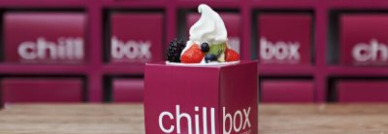 CHILL BOX – GREEK FROZEN YOGURT / ΠΑΓΩΤΑ – ΒΑΦΛΕΣ / ΠΛΑΤΑΜΩΝΑΣ