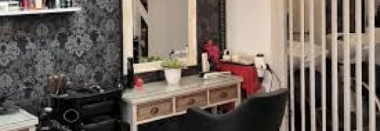 ΚΟΜΜΩΤΗΡΙΟ – SPIROS HAIR AND BEAUTY SALON / ΚΕΦΑΛΛΟΝΙΑ
